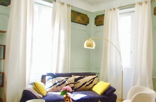 Auch Apartment | 2-room apartment, 17th century building.