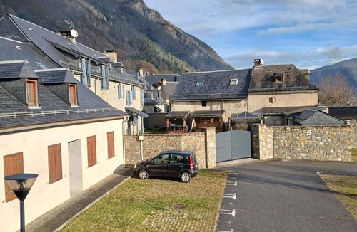 Vignec Apartment | 2-Room Apartment for 4 in Vignec
