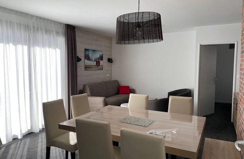 Eaux-Bonnes Apartment | 2-room apartment for 8 in Gourette with pool and pets allowed