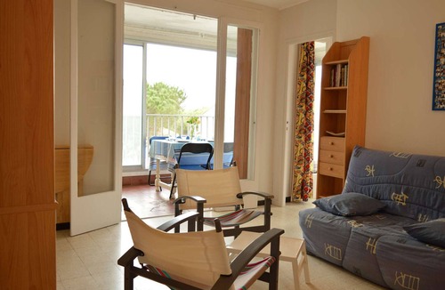 Argeles Plage Apartment | 2-room apartment, sleeps 5, direct beach access, Argelès-sur-Mer