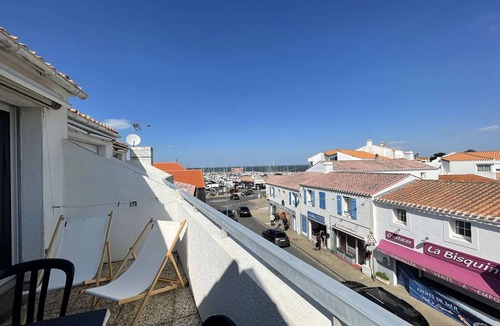 Noirmoutier-en-l'Ile Apartment | 2-room apartment with balcony, near the beach