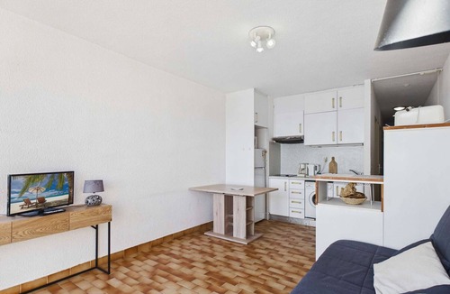 Le Grau-dʼAgde Apartment | 2-room apartment with terrace and private parking, Grau d'Agde