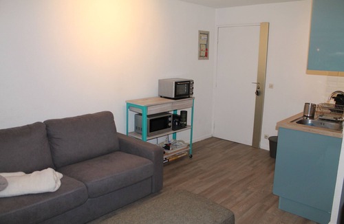 Saint-Cyprien Plage Apartment | 2-room apartment with patio and garden, 50 meters from the port. St Cyprien south