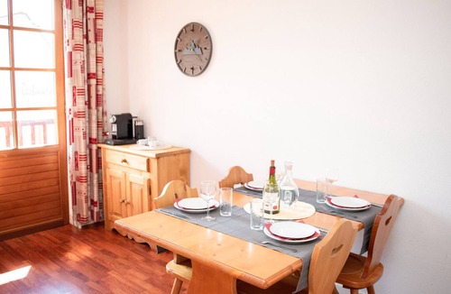 Vignec Apartment | 2-room apartment in Vignec for 6 people with pool