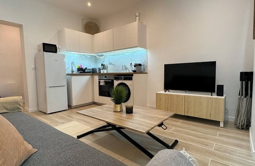Montrouge Apartment | 2-room apartment, new/fully renovated, sleeps 4