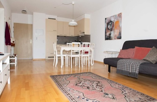 Caslano Apartment | 2-room apartment, sunny balcony, heated pool, Apr-Oct