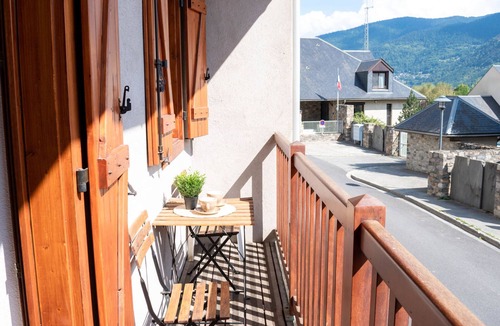 Vignec Apartment | 2-room apartment with balcony and pool