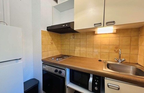 Narbonne-Plage Apartment | 2-room apartment with loggia and parking, Narbonne Beach
