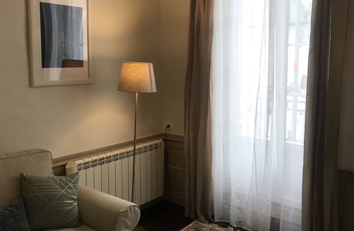 Bayeux Apartment | 2-ROOM APARTMENT WITH VIEW ON CATHEDRAL, IN HISTORIC CLASS BUILDING