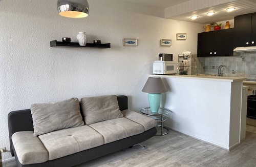 Cap d'Agde Apartment | 2-room apt, sleeps 6, terrace, parking, near beach - Cap d'Agde