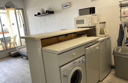 Cap d'Agde Apartment | 2-room apt, sleeps 6, terrace, parking, near beach - Cap d'Agde