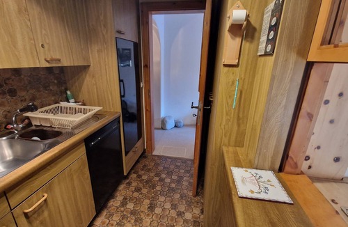 Silvaplana Apartment | 2-room attic flat with fireplace
