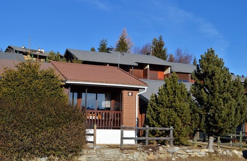 Pyrenees 2000 Ski Chalet | 2-room chalet for 4 people near slopes, south-facing terrace