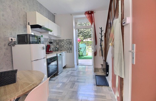 Saint-Honore-les-Bains Apartment | 2-room duplex with private terrace and KIT Bébé