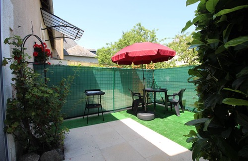 Saint-Honore-les-Bains Apartment | 2-room duplex with private terrace and KIT Bébé