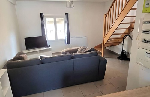 Saint-Denis Apartment | 2-room duplex apartment