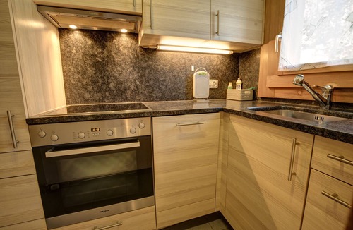 Silvaplana Apartment | 2-room flat with lake view on the 2nd floor