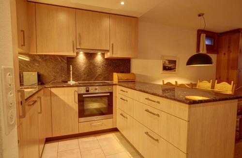 Silvaplana Apartment | 2-room flat with mountain view on the 4th floor