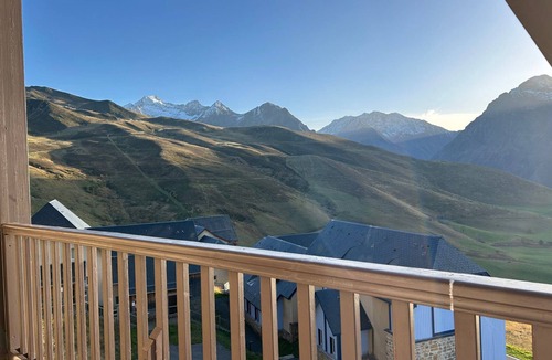 Peyragudes Apartment | 2-room in Peyragudes, shuttle, ski-back, 4 pers, balcony, spa access, WIFI optional