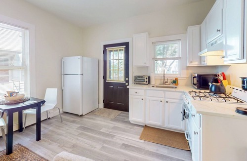 Riverside Apartment | 2 room studio w/Porch