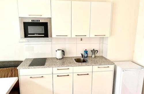 Sihlfeld Apartment | 2 Room Zurich Center Flats with Balcony - Hilda