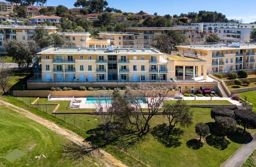 Biot Apartment | 2 Rooms 4 People