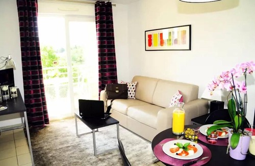 Biot Apartment | 2 Rooms 4 People