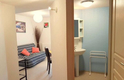Digne-les-Bains Apartment | 2 rooms 43m2 - 1 bedroom - city center - Quiet area
