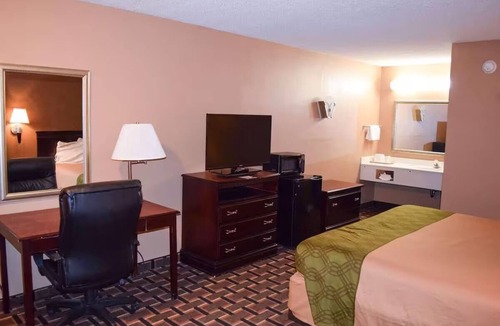 Richburg Hotel | 2 Rooms to Relax with easy highway access