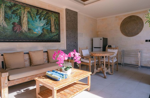 Penestanan Villa | 2 Seasons : Villa Sun - Luxury with Private pool