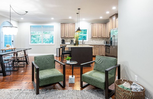 Ashley Oaks House | 2 Secluded Homes~One Big Party~Hot tubs