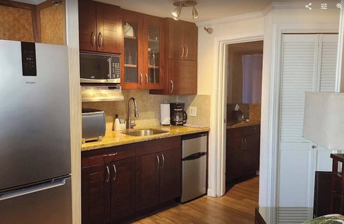 Waikiki Condo | 2 Separate Entry Studio Condos-Next to Each Other-Fabulous Views- 2 Free Parking