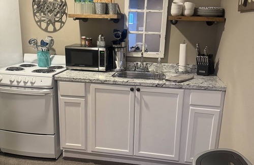 San Marcos House | 2 separate Living quarters-close to Stadium, Texas State and Floating the River