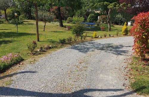 Ledignan House | 2 separate rooms in a quiet green setting