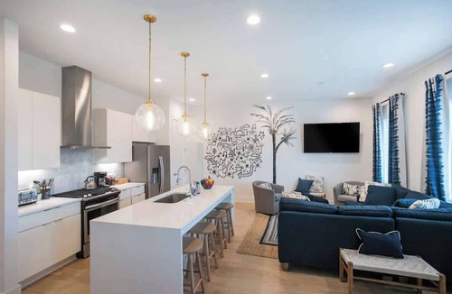 Buena Vista Condo | 2 Side by Side Homes with Rooftops -Sleeps 24