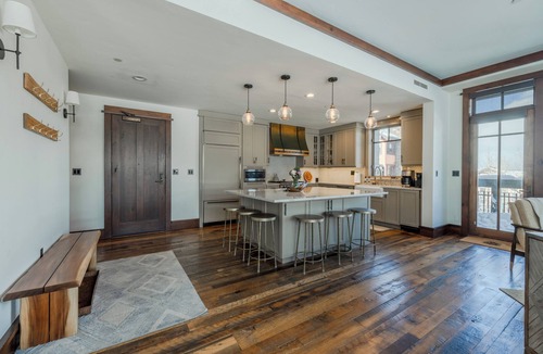 Empire Pass Condo | 2 SKI FREE in Deer Valley and Ski-in/out Empire Pass Luxury 3/3