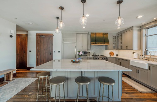 Empire Pass Condo | 2 SKI FREE in Deer Valley and Ski-in/out Empire Pass Luxury 3/3