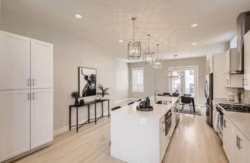 Downtown Nashville House | 2 - Skyline VIEWS - The Music City Collection