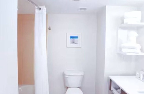 Wesley Chapel Hotel | 2 Spacious 2 Queen Bed Rooms Each w/Breakfast