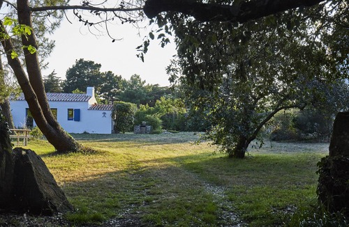 Ile d'Yeu House | 2 spacious houses | large landscaped garden