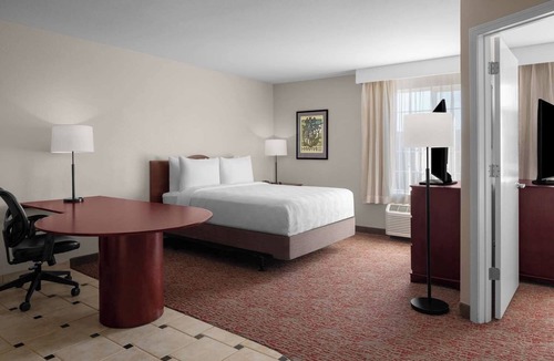 Sacramento Hotel | 2 Spacious Suites Perfect for Family Getaways and Long Stays