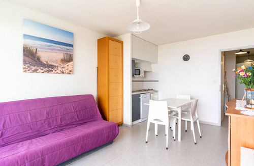 Mimizan-Plage Apartment | 2-star apartment in Mimizan Beach for 4 people with parking