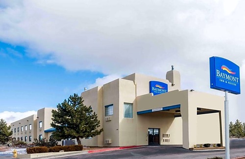 Southside Hotel | 2-Star Hotel ∙ Baymont by Wyndham Santa Fe