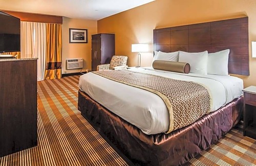 Hyannis Hotel | 2-Star Hotel ∙ Best Western Cape Cod Hotel