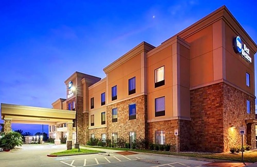 Bastrop Hotel | 2-Star Hotel ∙ Best Western Bastrop Pines Inn