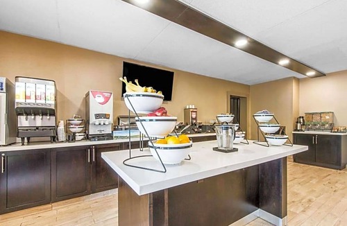 Owen Sound Hotel | 2-Star Hotel ∙ Comfort Inn Owen Sound