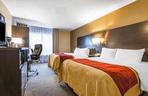 Owen Sound Hotel | 2-Star Hotel ∙ Comfort Inn Owen Sound