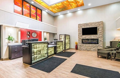 Owen Sound Hotel | 2-Star Hotel ∙ Comfort Inn Owen Sound