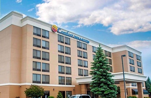 Watertown Hotel | 2-Star Hotel ∙ Comfort Inn & Suites Watertown