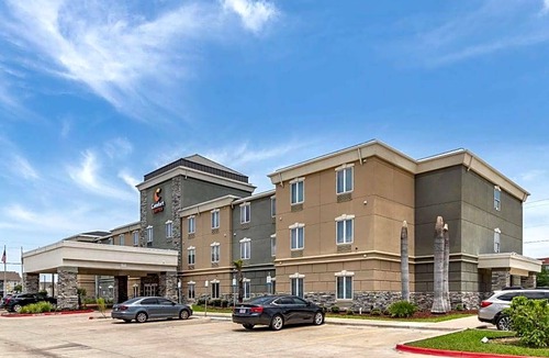 Bay Area Hotel | 2-Star Hotel ∙ Comfort Suites Near Texas A&M Corpus Christi